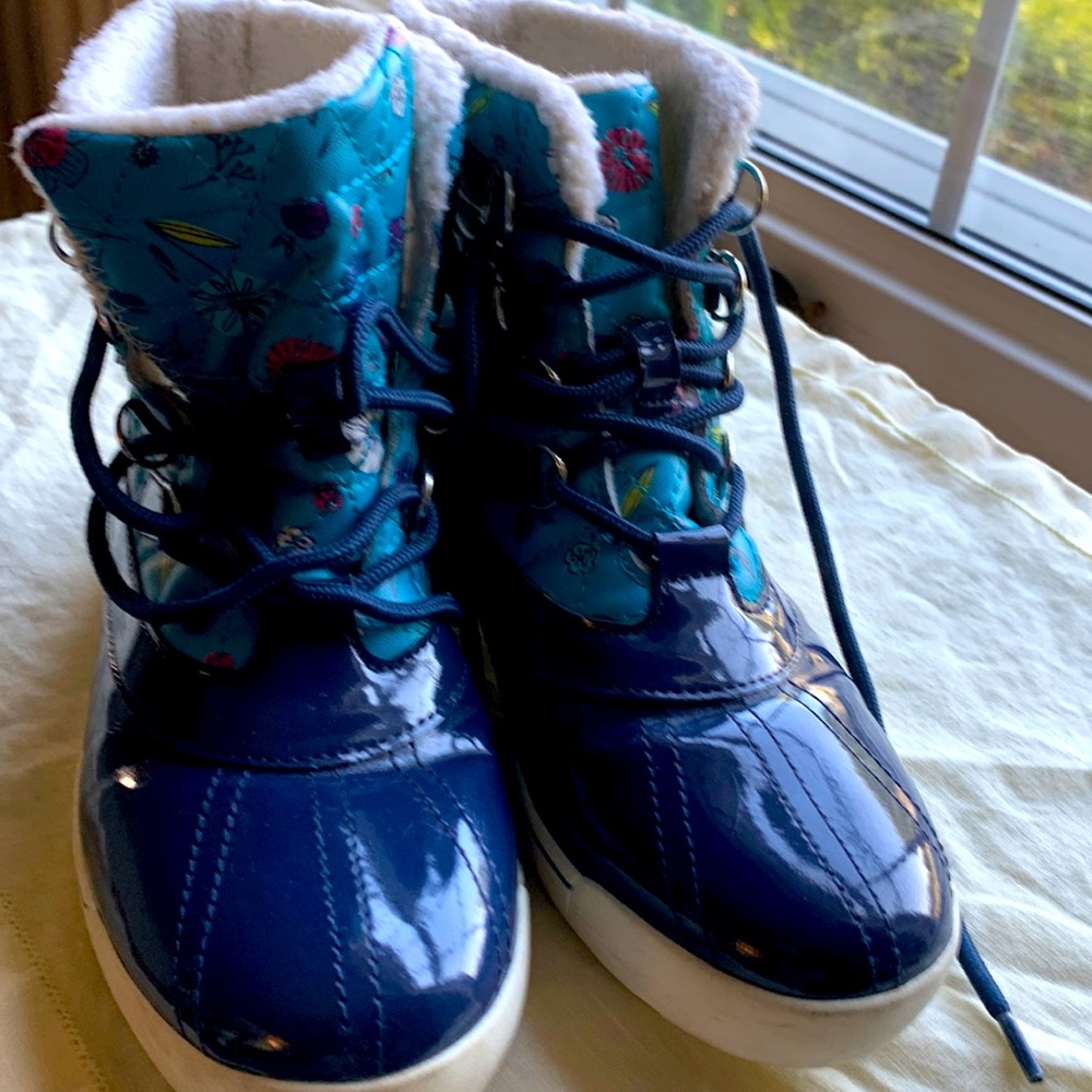 Girls all weather boots fleece lined navy patent n leather
